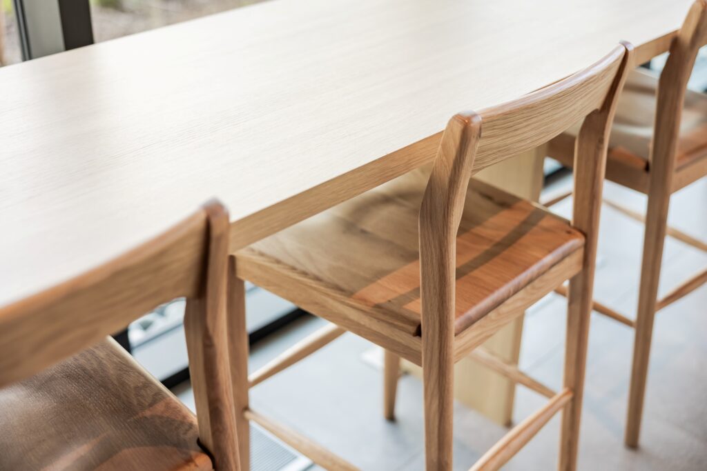 Seating at one of the many coffee shops near Comma King George.